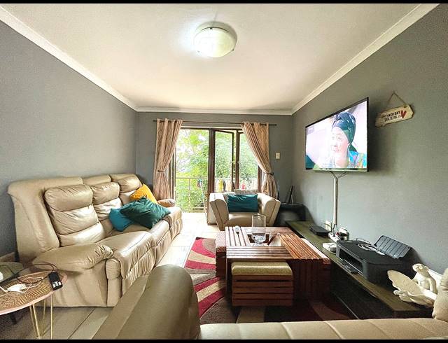 2 BEDROOM APARTMENT FOR SALE IN MONTCLAIR